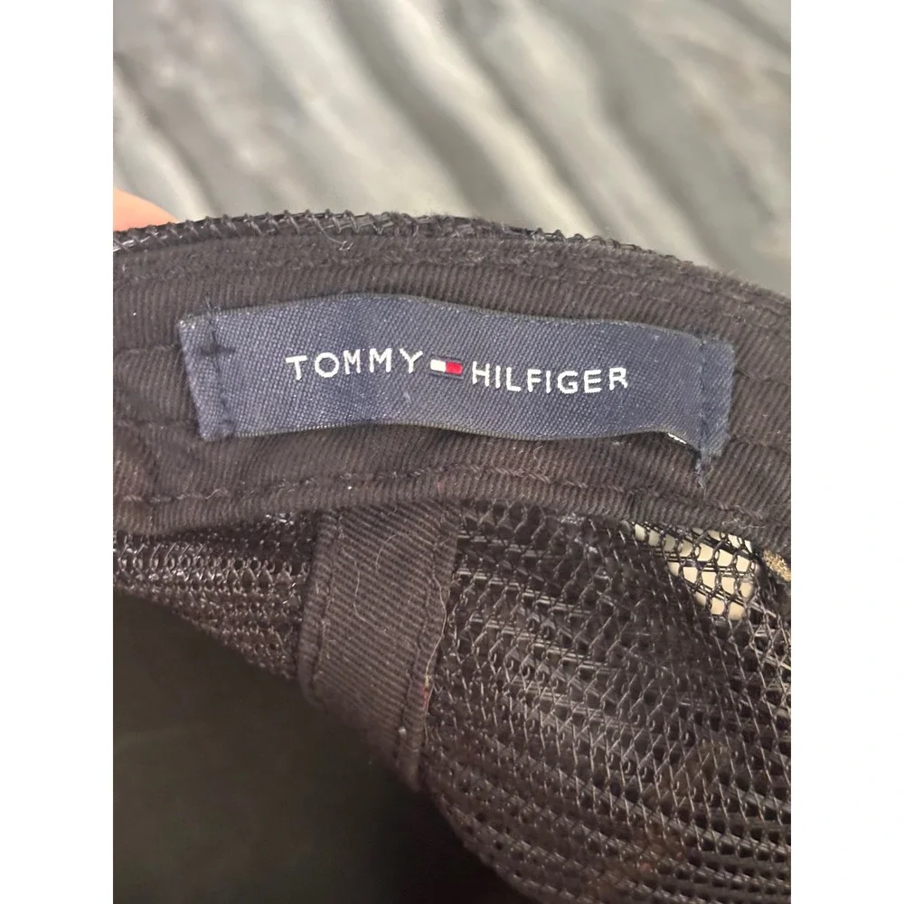 Tommy Hilfiger Mens‎ Black Baseball Hat Embroidered Logo Snapback Cap Est 1985